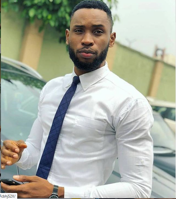 E 3 1